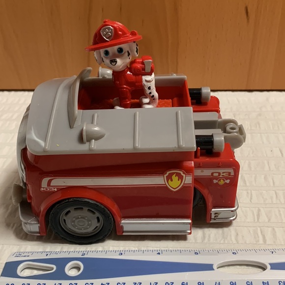 Paw Patrol On-A-Roll Marshall Transforming Firetruck w/Siren - SpinMaster - Picture 7 of 14